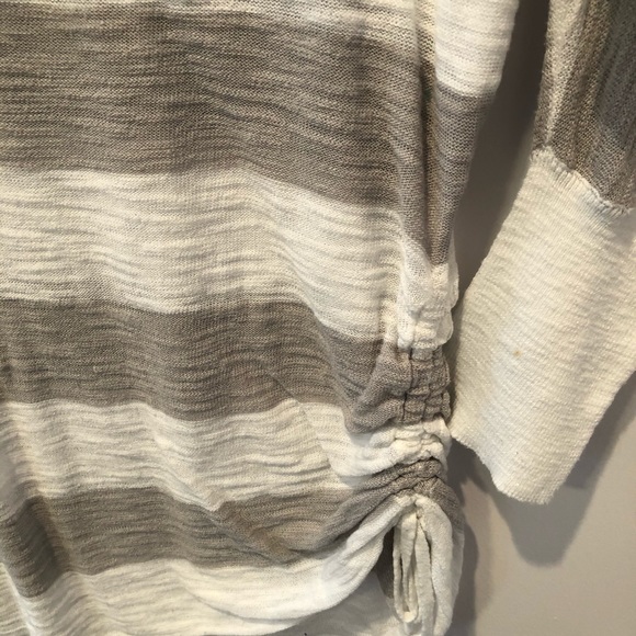 Express White/Grey Stripe Shirt Sz Small - Picture 4 of 6